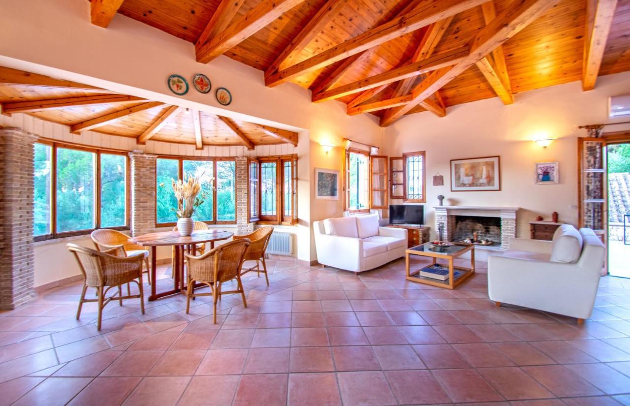 Doliva Estate Villa Laganas